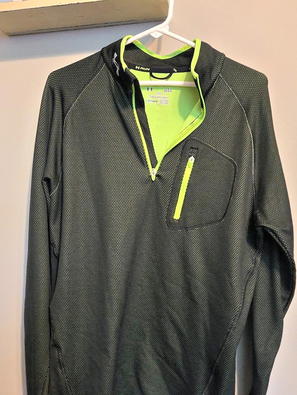 Under Armour Run Men's Half-Zip Pullover Black & Green Large